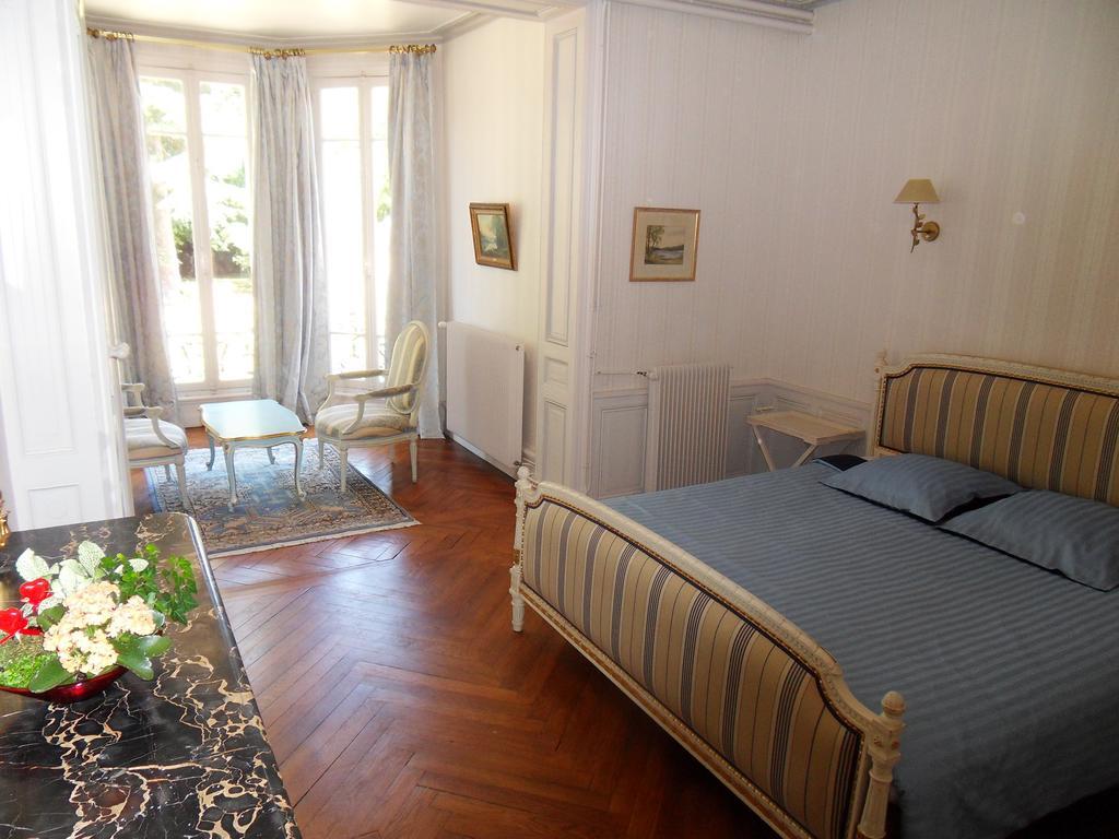 Chateau De La Motte Noailly Δωμάτιο φωτογραφία