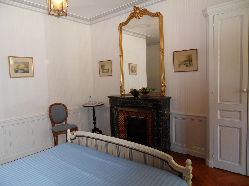 Chateau De La Motte Noailly Δωμάτιο φωτογραφία